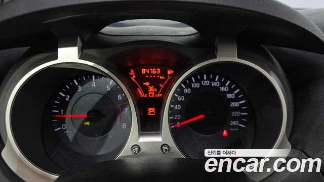 Nissan Juke 1.6 SV F15 2014 — фото 8