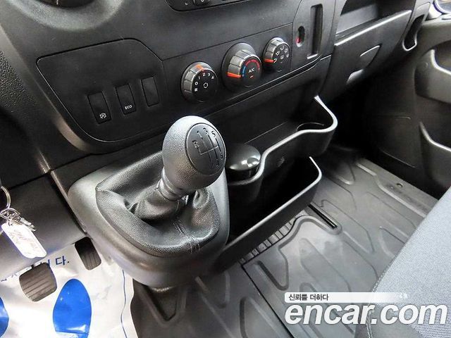 Renault Korea Master 2.3 Van L 2019 — фото 10