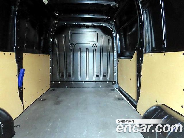 Renault Korea Master 2.3 Van L 2019 — фото 21