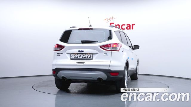 Ford Escape 2.0 3rd 2015 — фото 4