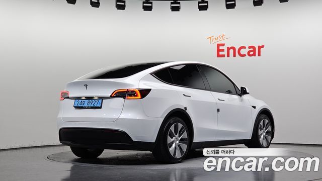 Tesla Model Y Long Range AWD 2022 — фото 2