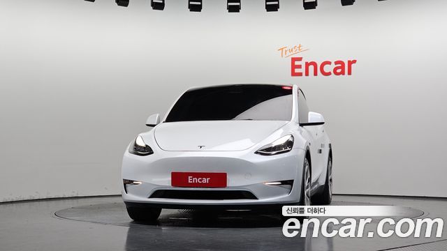 Tesla Model Y Long Range AWD 2022 — фото 3