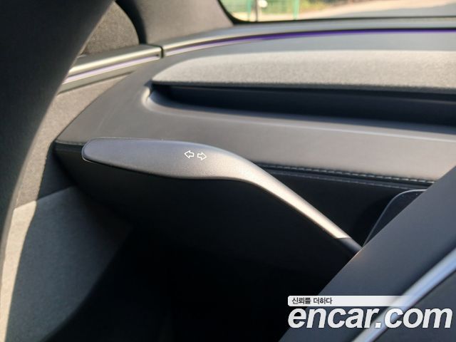 Tesla Model Y Long Range AWD 2025 — фото 22