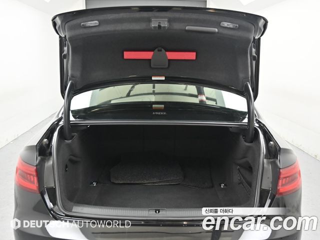 Audi A4 (B9) 30 TDI Premium 2018 — фото 23