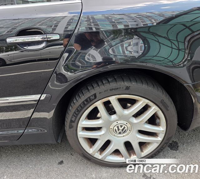 Volkswagen Phaeton V8 4.2 NWB VW611 2011 — фото 5