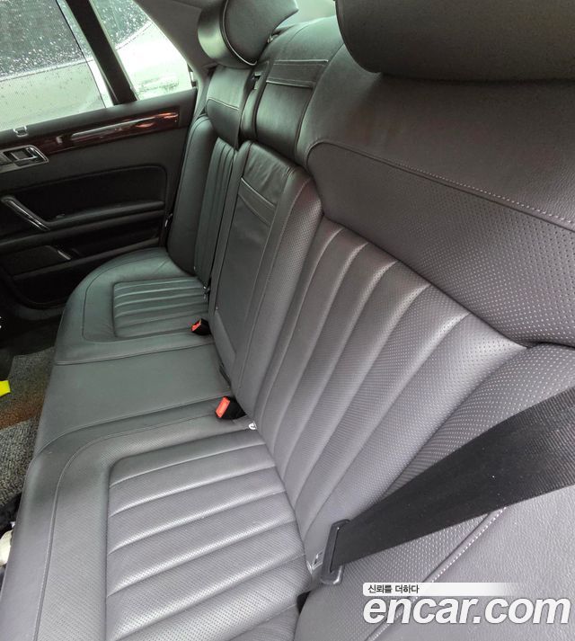 Volkswagen Phaeton V8 4.2 NWB VW611 2011 — фото 9