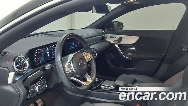 Mercedes-Benz CLA-Class (C118) CLA250 4MATIC 2023 — фото 17