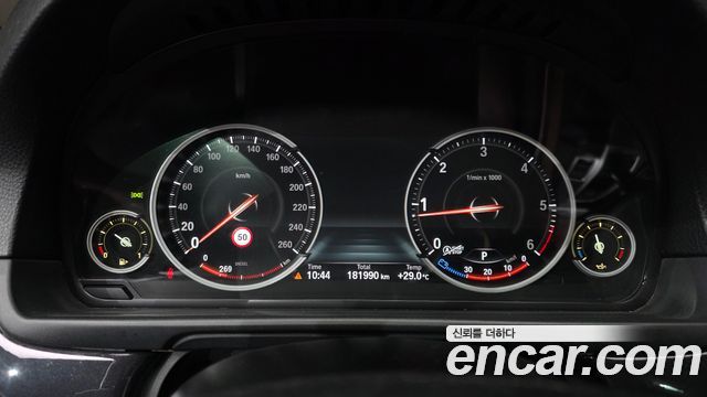 BMW 5 Series (F10) 520d 2015 — фото 8