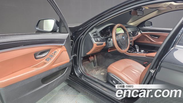 BMW 5 Series (F10) 520d 2015 — фото 10