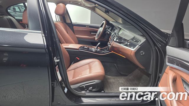 BMW 5 Series (F10) 520d 2015 — фото 11