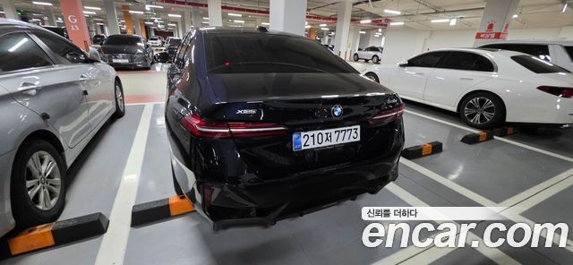 BMW 5 Series (G60) 530i xDrive M Sport 2025 — фото 3