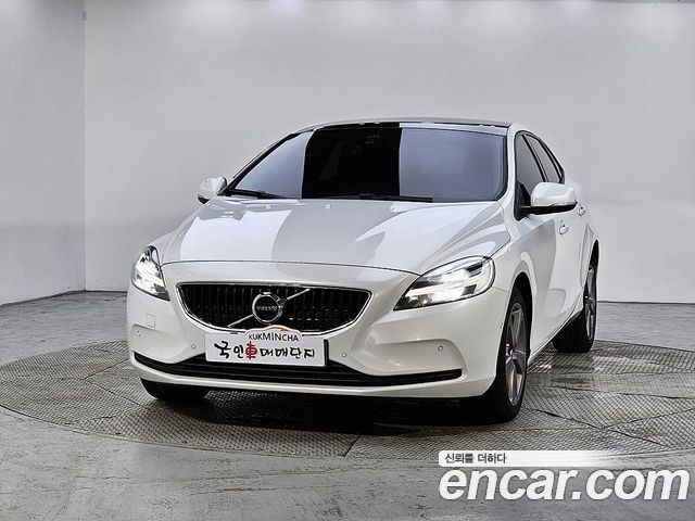 Volvo V40 D3 2nd 2018 — фото 3