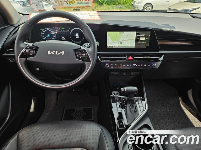 Kia Niro Prestige 2022 — фото 20