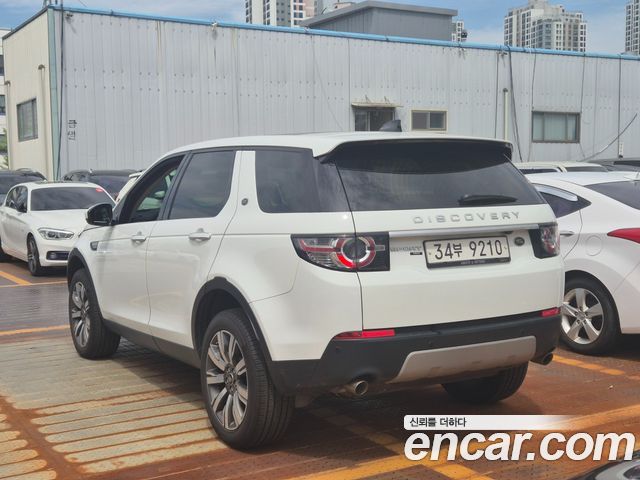 Land Rover Discovery Sport 2.0 TD4 HSE Luxury 2018 — фото 4