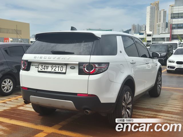 Land Rover Discovery Sport 2.0 TD4 HSE Luxury 2018 — фото 6