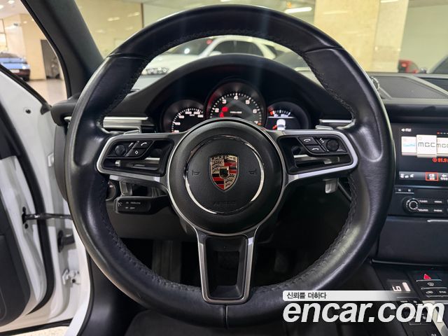 Porsche Macan 3.0 S 95B 2017 — фото 10