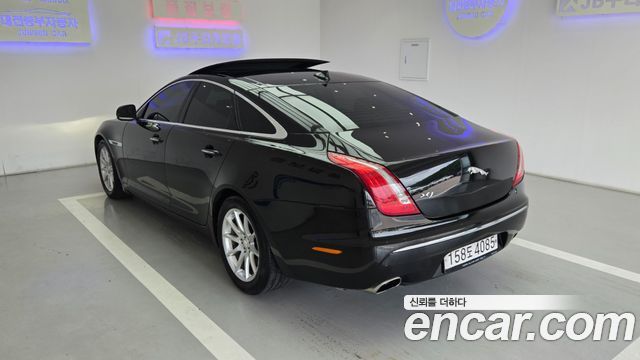 Jaguar XJ 2.0 Luxury SWB X351 2015 — фото 3