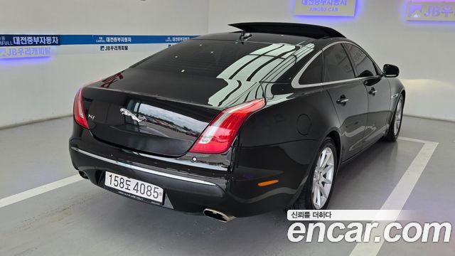 Jaguar XJ 2.0 Luxury SWB X351 2015 — фото 5