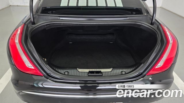 Jaguar XJ 2.0 Luxury SWB X351 2015 — фото 10