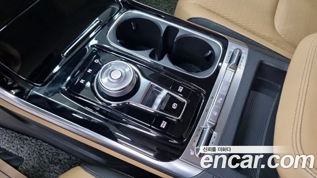 Kia Carnival (IV) Gasoline 9-Seater Signature 2023 — фото 9
