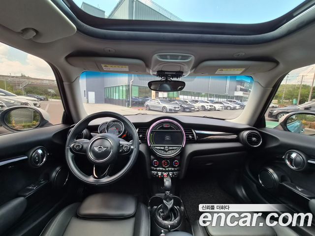 MINI Cooper D HIGH 3rd 2015 — фото 10