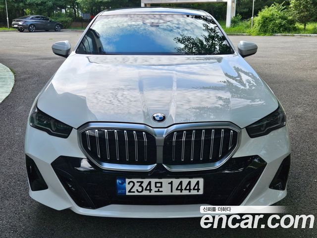 BMW 5 Series (G60) 520i M Sport 2024 — фото 1