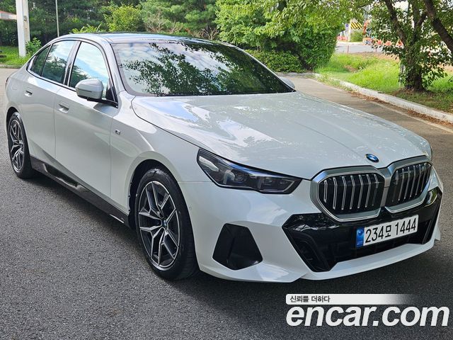 BMW 5 Series (G60) 520i M Sport 2024 — фото 2