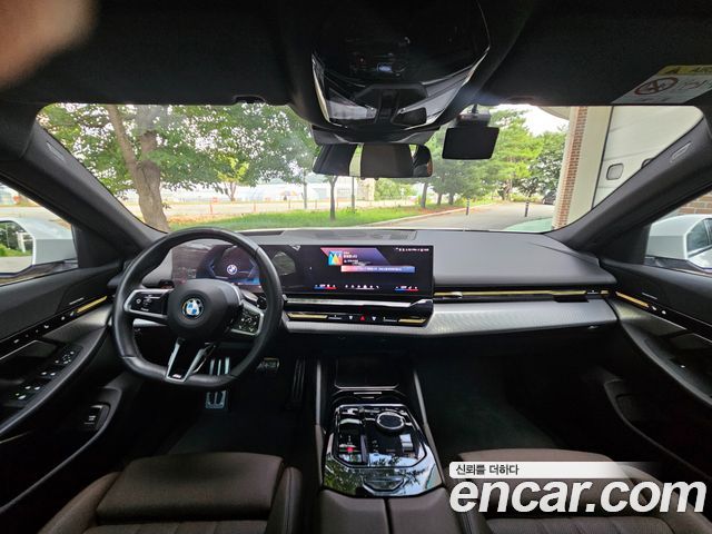 BMW 5 Series (G60) 520i M Sport 2024 — фото 10