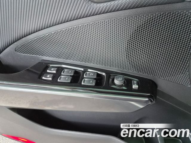 KG Mobility (SsangYong) Very New Tivoli Gasoline 1.5 2WD V3 2022 — фото 15