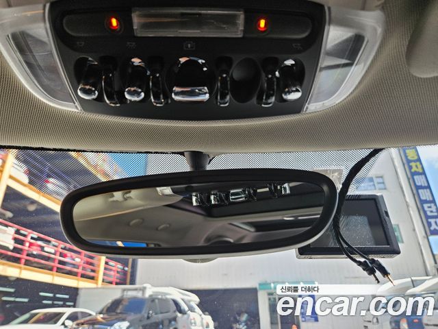 MINI Cooper D 5Door Standard 3rd 2018 — фото 24
