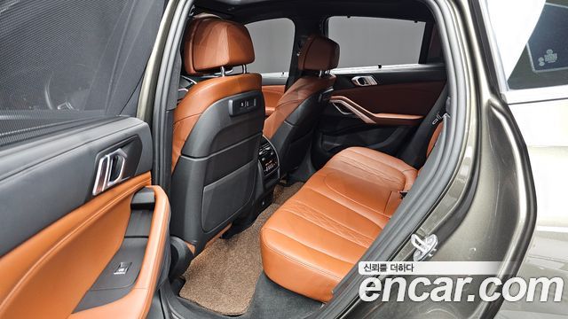 BMW X6 (G06) xDrive40i M Sport 2022 — фото 11