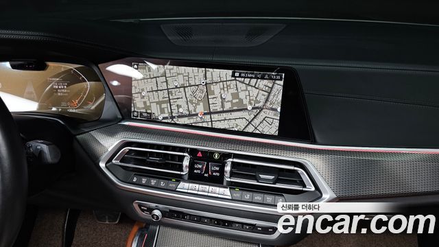 BMW X6 (G06) xDrive40i M Sport 2022 — фото 13