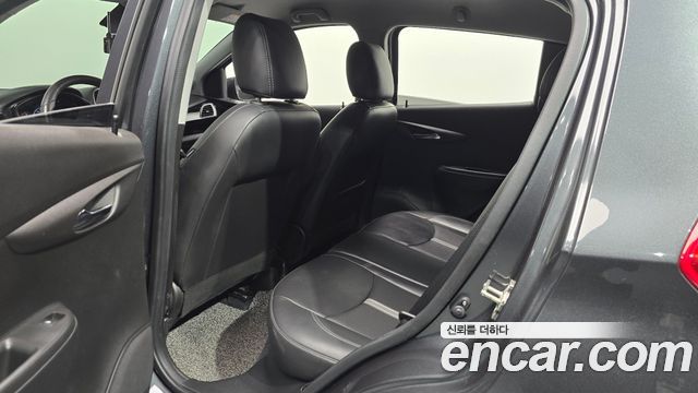 Chevrolet Spark Premier 2021 — фото 11