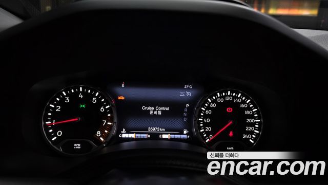 Jeep Renegade 2.4 Limited 2021 — фото 8