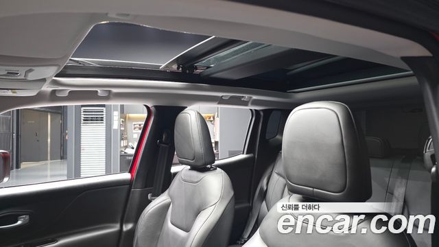 Jeep Renegade 2.4 Limited 2021 — фото 19