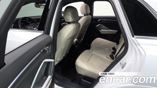 Audi Q3 (F3) 35 TDI Premium 2023 — фото 16