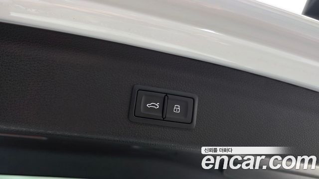 Audi Q3 (F3) 35 TDI Premium 2023 — фото 23