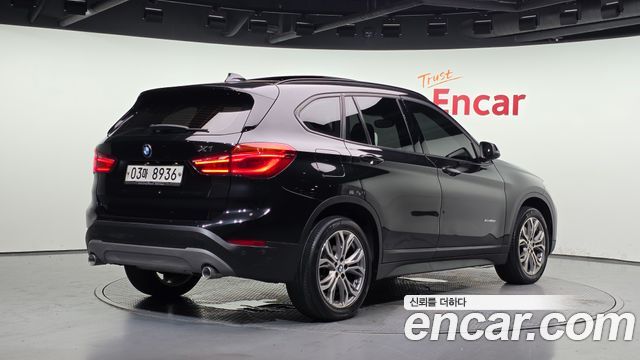 BMW X1 (F48) xDrive 20d Joy 2018 — фото 2