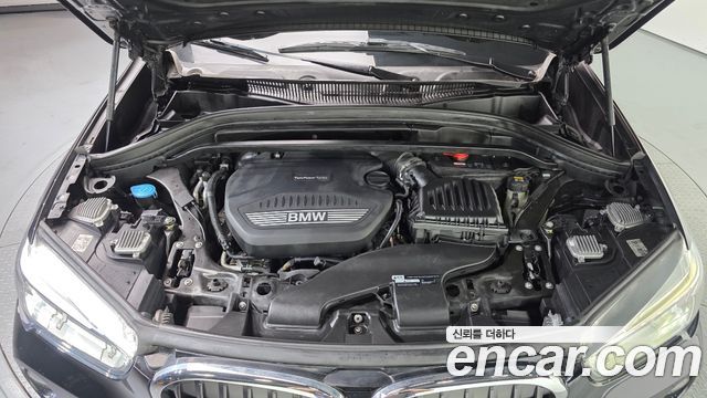 BMW X1 (F48) xDrive 20d Joy 2018 — фото 6