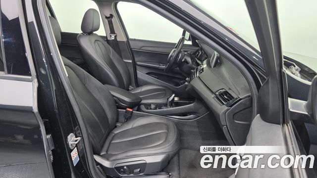 BMW X1 (F48) xDrive 20d Joy 2018 — фото 11