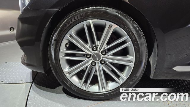 Genesis G80 3.3 GDI AWD Luxury 2018 — фото 5