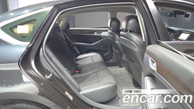 Genesis G80 3.3 GDI AWD Luxury 2018 — фото 12