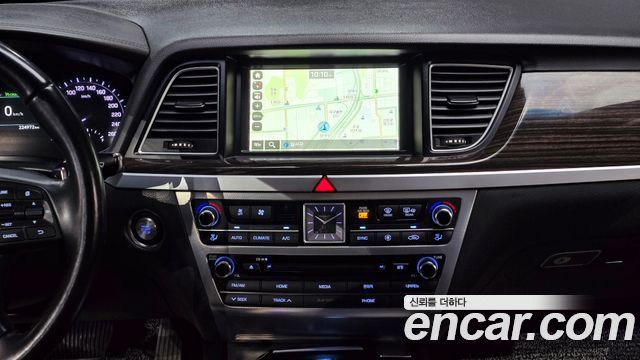 Genesis G80 3.3 GDI AWD Luxury 2018 — фото 13