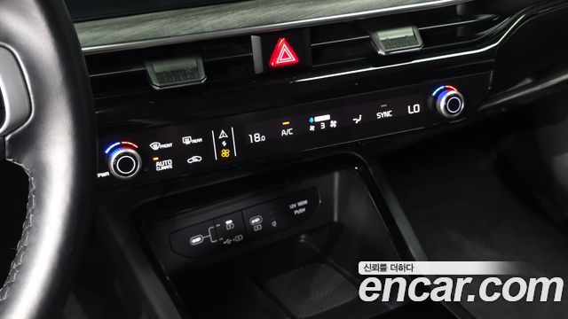 Kia K5 (III) 2.0 Noblesse 2024 — фото 18