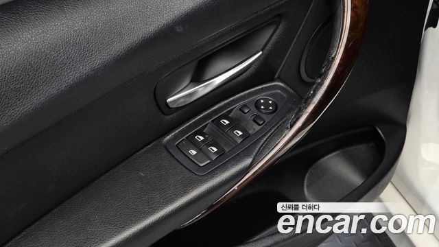 BMW 3 Series (F30) 320i 2014 — фото 16