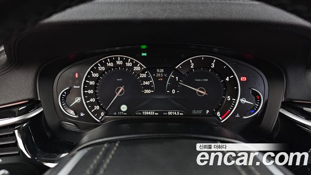 BMW 5 Series (G30) 520d Luxury Special Edition 2018 — фото 8