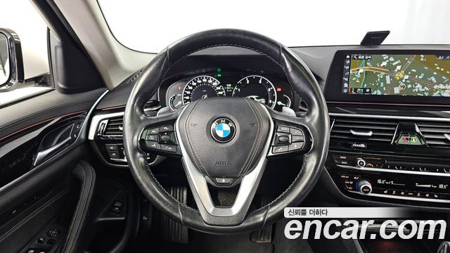BMW 5 Series (G30) 520d Luxury Special Edition 2018 — фото 13
