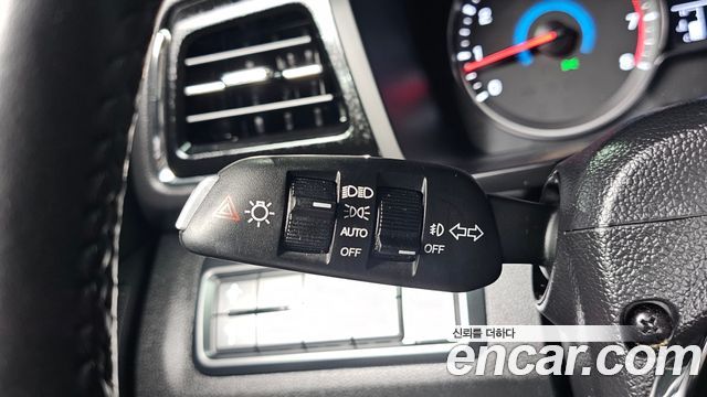 KG Mobility (SsangYong) Very New Tivoli Gasoline 1.5 2WD V3 2021 — фото 13