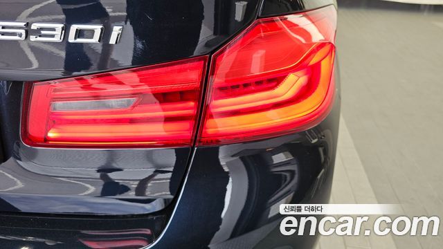 BMW 5 Series (G30) 530i xDrive M Sport Package 2018 — фото 23