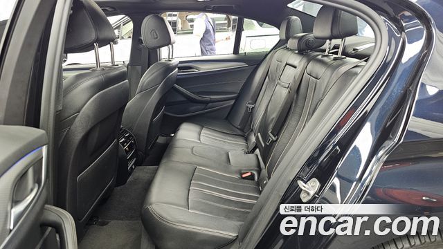 BMW 5 Series (G30) 530i xDrive M Sport Package 2018 — фото 26